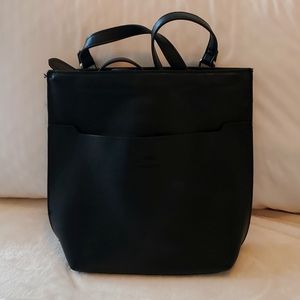 ROOTS BLACK TRAVEL PURSE